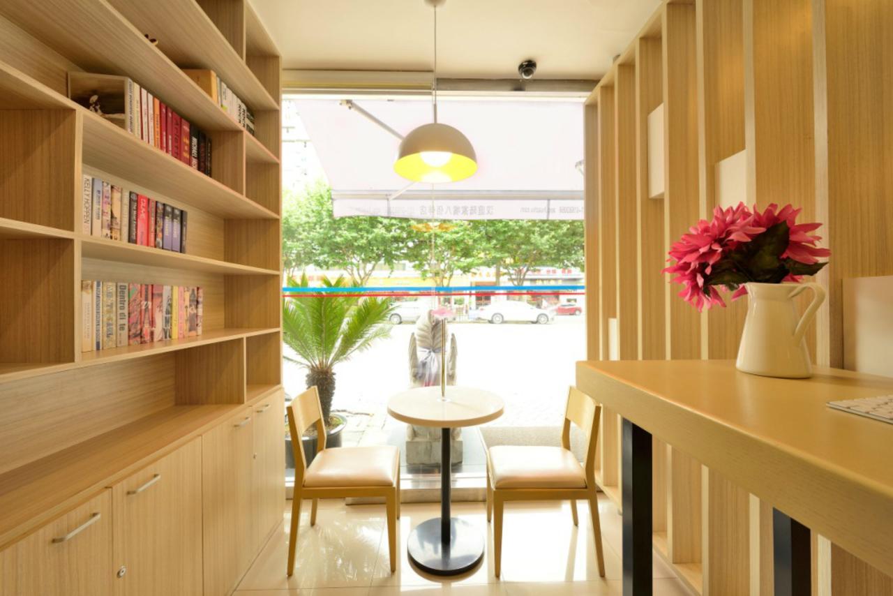 Hanting Hotel Zhuhai Gongbei Port Qinglv Nanlu Branch Bagian luar foto