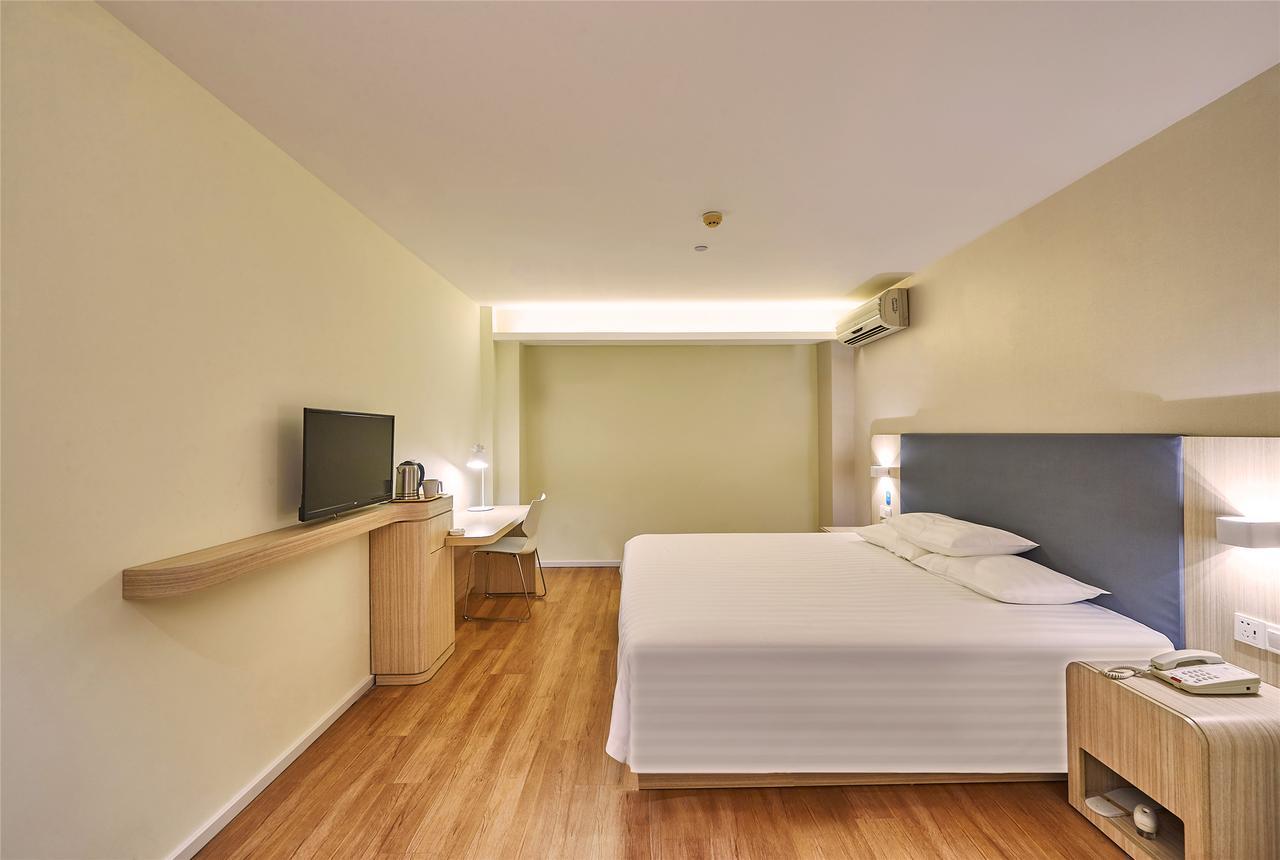Hanting Hotel Zhuhai Gongbei Port Qinglv Nanlu Branch Bagian luar foto