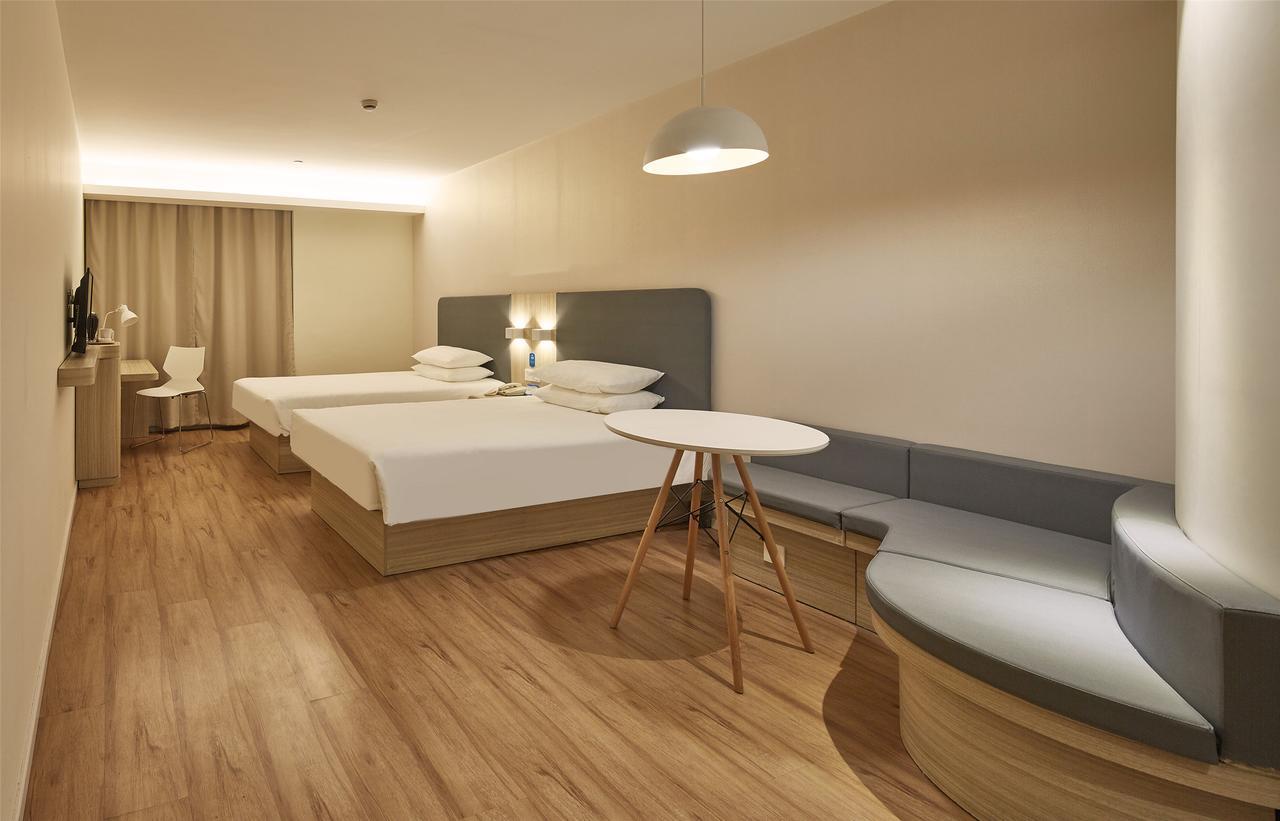 Hanting Hotel Zhuhai Gongbei Port Qinglv Nanlu Branch Bagian luar foto
