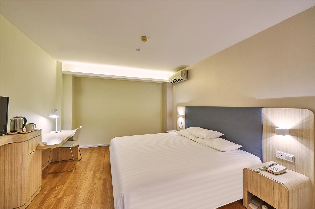 Hanting Hotel Zhuhai Gongbei Port Qinglv Nanlu Branch Bagian luar foto